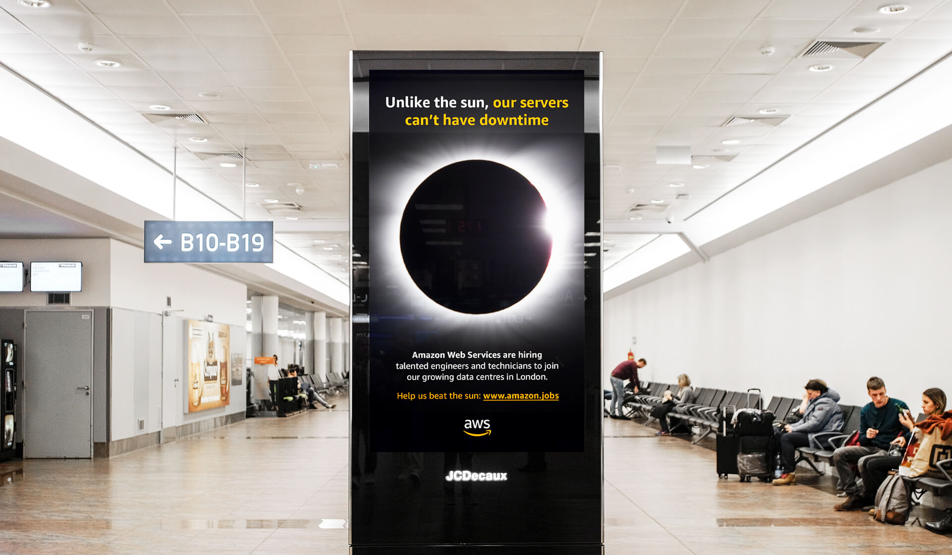 Amazon - Unlike The Sun - Mellor&Smith Advertising campaign at travel interchange